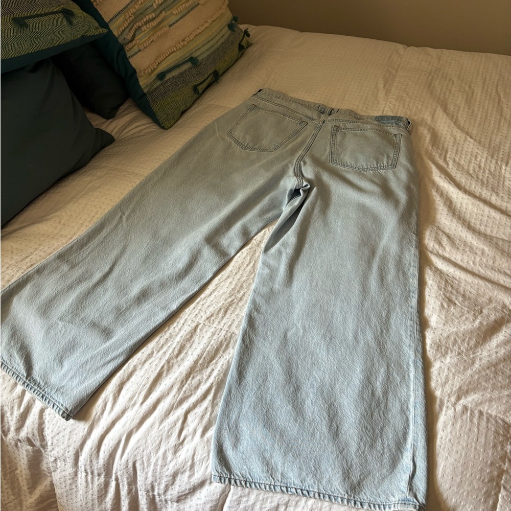 Abercrombie & Fitch The Wide Leg High Rise 32/14 short Sky Blue Wide Leg Jeans - Picture 6 of 7